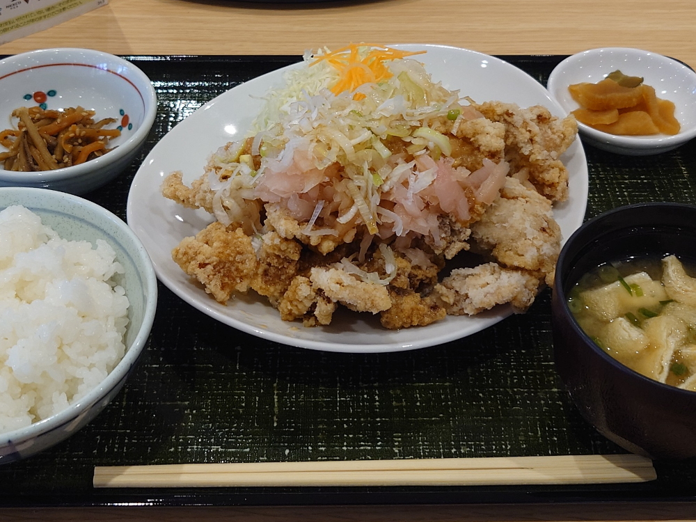 岩下の新生姜を使った油淋鶏定食