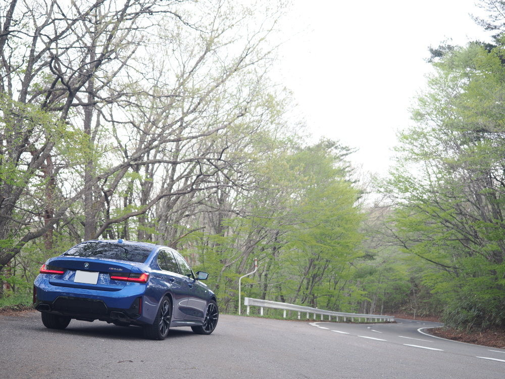 BMW M340i 羽鳥湖の近くで