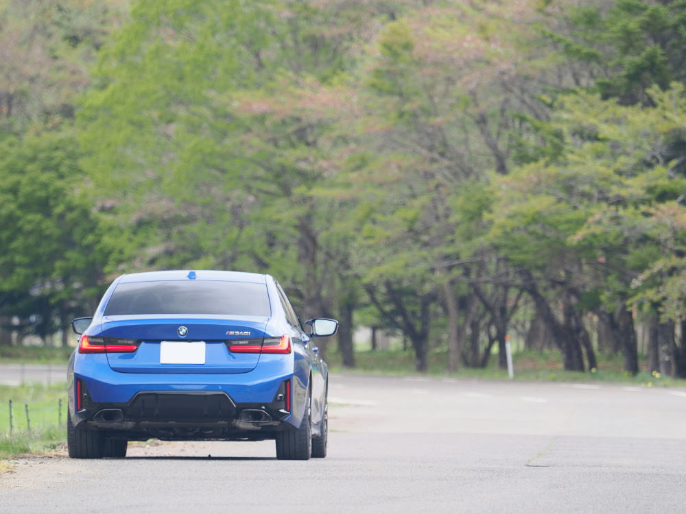 BMW G20 M340iのリアビュー