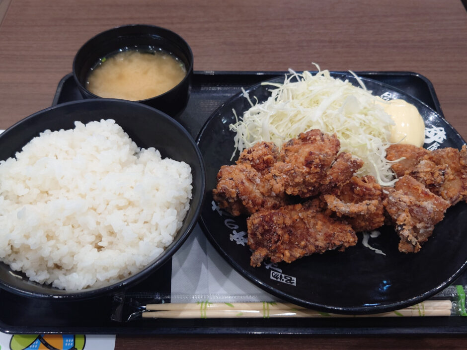 パサール蓮田のすたみなから揚げ定食