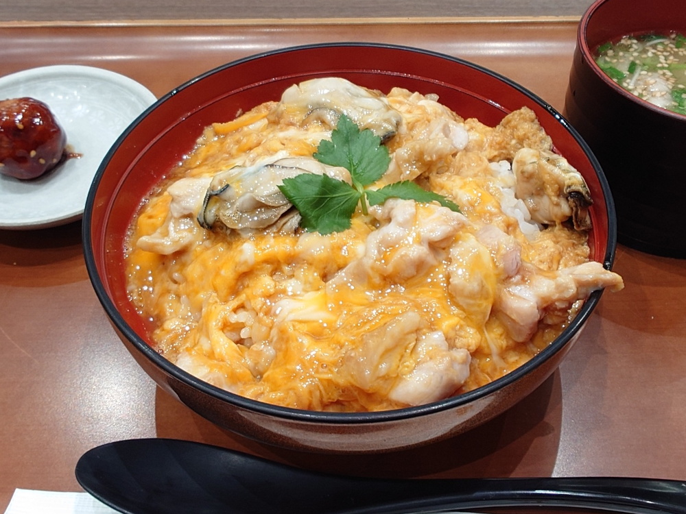 蓮田SAの名古屋コーチン牡蠣親子丼