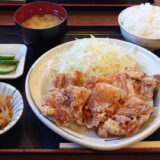 「道の駅 木曽川源流の里きそむら」の山賊揚げ定食